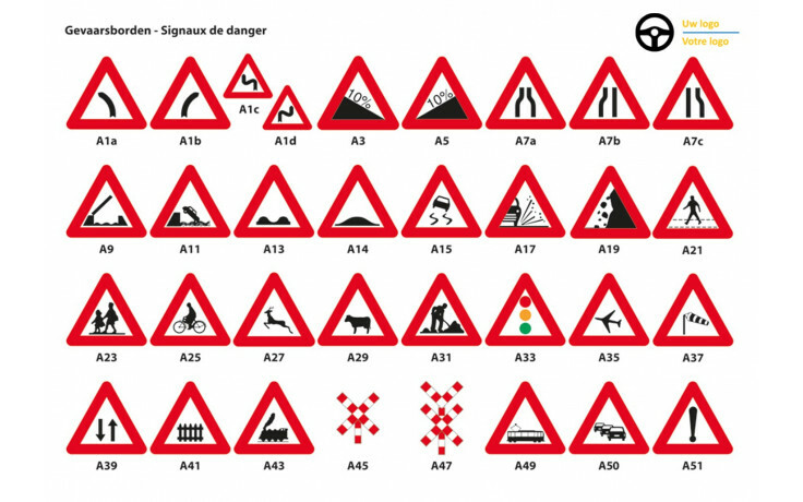 Panneaux reprenant les signaux routiers: version personnalisée