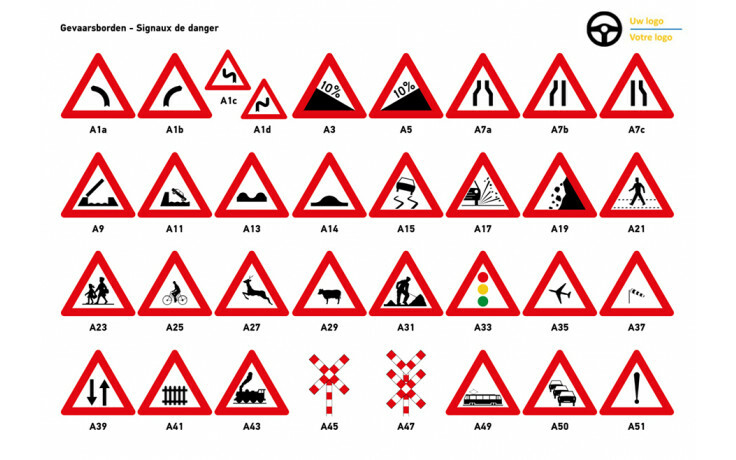 Panneaux reprenant les signaux routiers: version personnalisée